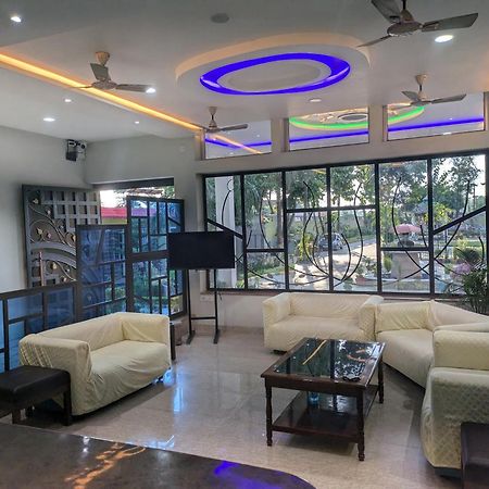 Kishori Vatika Hotel Ramnagar  ภายนอก รูปภาพ