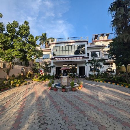 Kishori Vatika Hotel Ramnagar  ภายนอก รูปภาพ