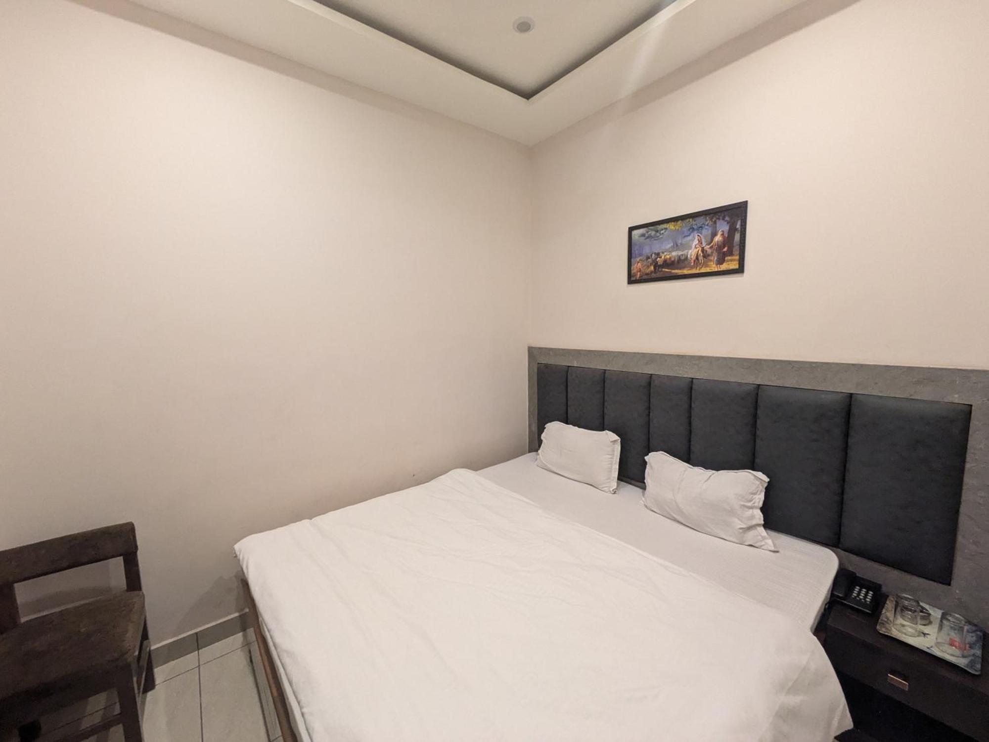 Kishori Vatika Hotel Ramnagar  ภายนอก รูปภาพ